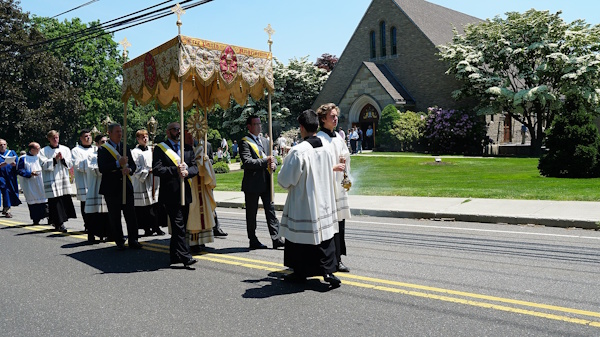 eucharistic processional cross